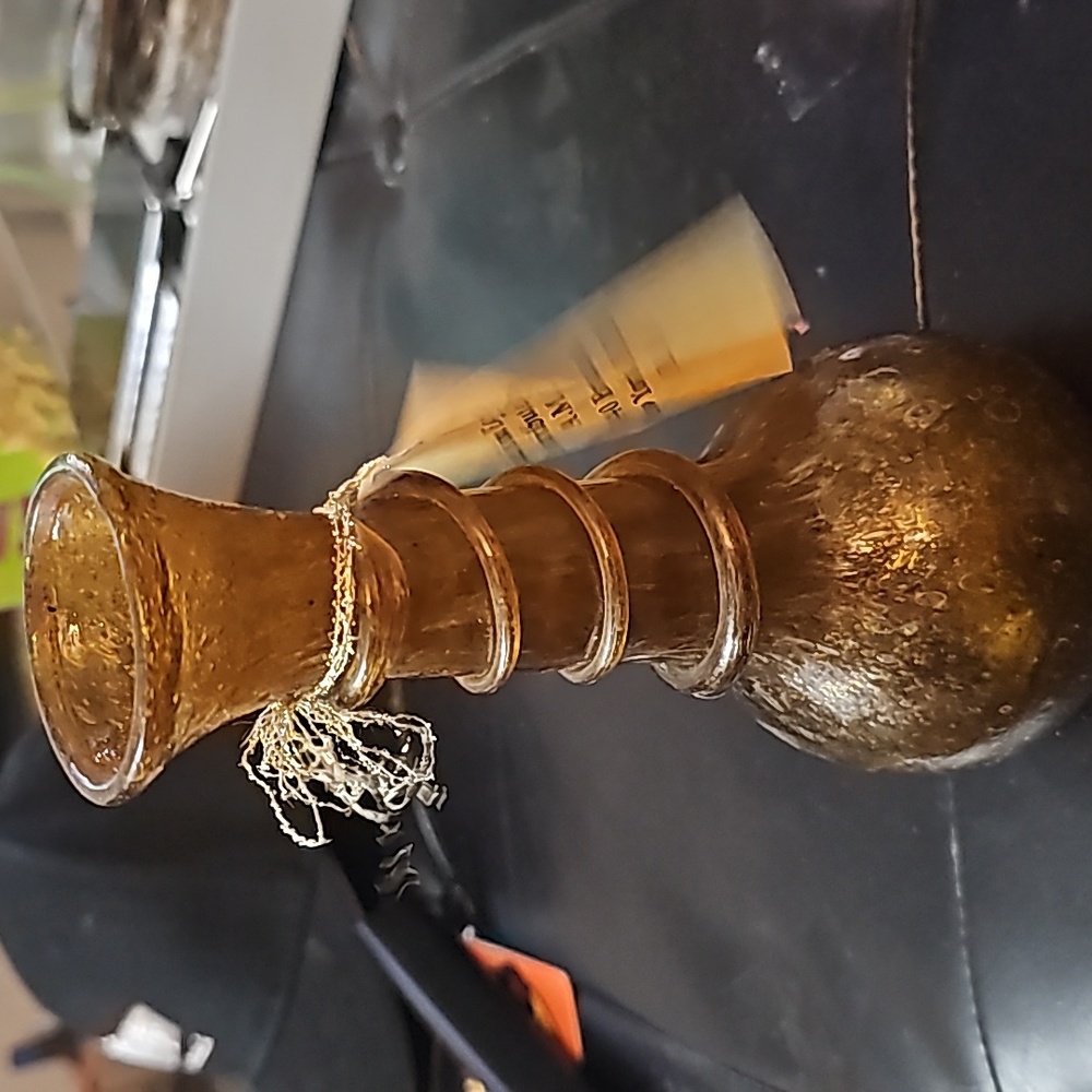 Vase - Picture 2 of 6